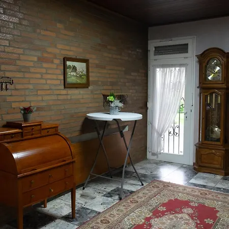 Grosse Villa, Exhibitors, Monteurhaus Villa Euskirchen