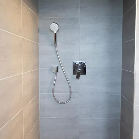 Vila Grosse Villa, Exhibitors, Monteurhaus Euskirchen