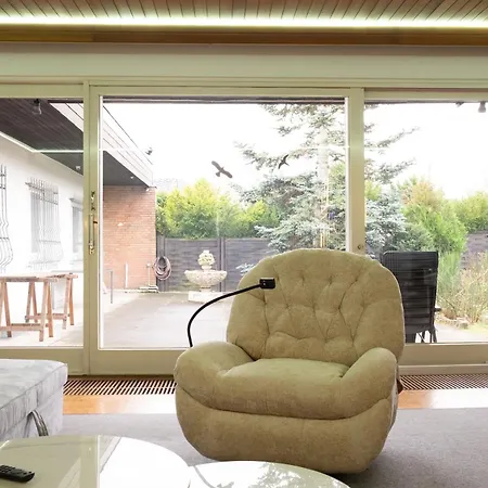 Grosse Villa, Exhibitors, Monteurhaus * Euskirchen