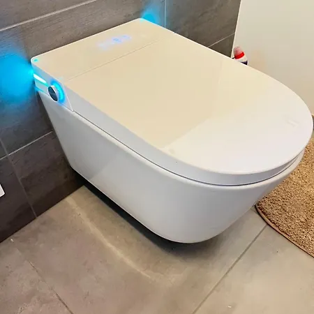 Villa Grosse Villa, Exhibitors, Monteurhaus Euskirchen