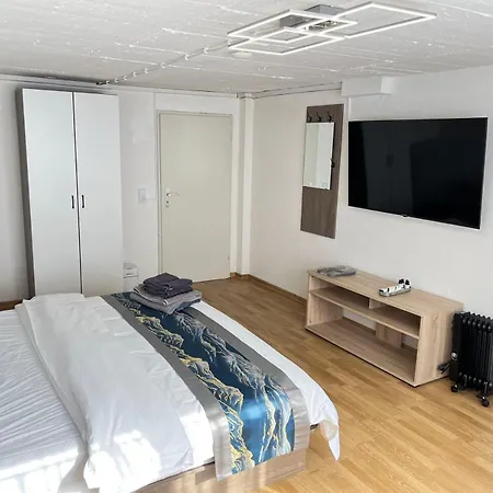 Villa Grosse Villa, Exhibitors, Monteurhaus Euskirchen