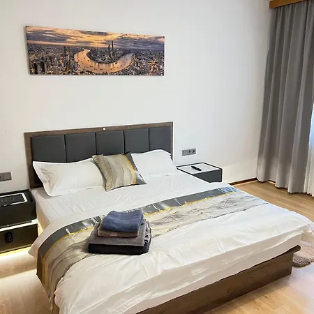 Grosse Villa, Exhibitors, Monteurhaus Euskirchen