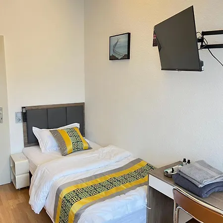 Vila Grosse Villa, Exhibitors, Monteurhaus Euskirchen