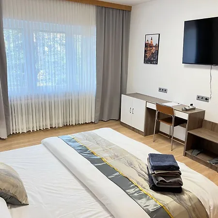 Grosse Villa, Exhibitors, Monteurhaus Euskirchen