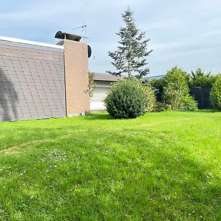 Grosse Villa, Exhibitors, Monteurhaus Villa *