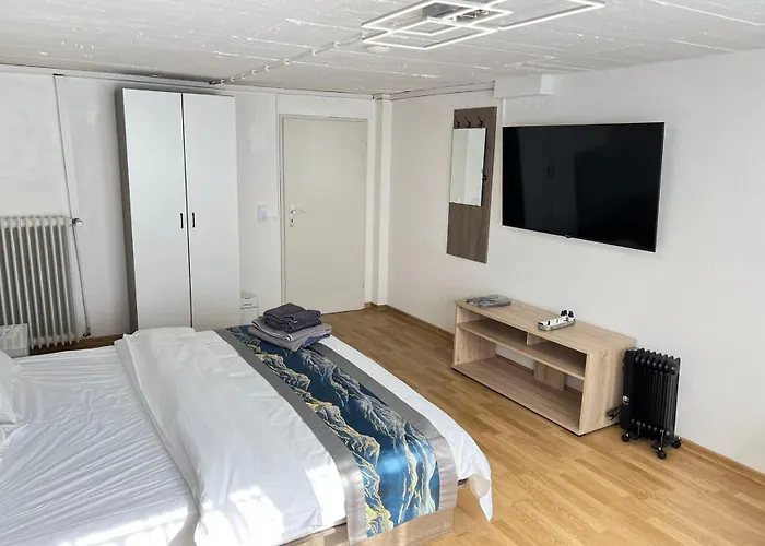 Villa Grosse Villa, Exhibitors, Monteurhaus Euskirchen