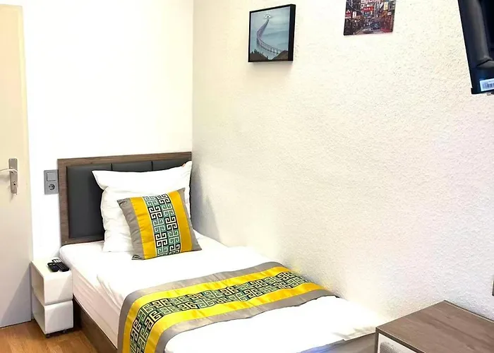 Villa Grosse Villa, Exhibitors, Monteurhaus Euskirchen